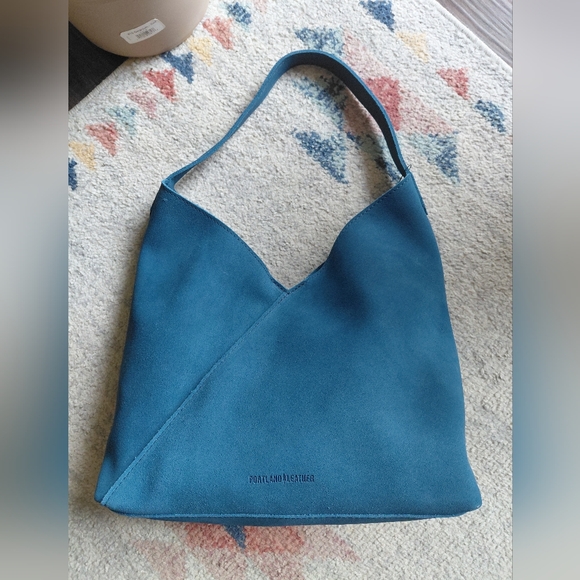 Portland Leather AP Oversized Naomi Mariner Blue Suade Tote NWT Hidemark - Picture 2 of 7
